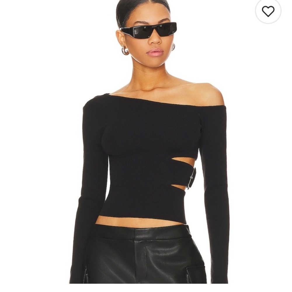 SUPERDOWN Black Off-Shoulder top